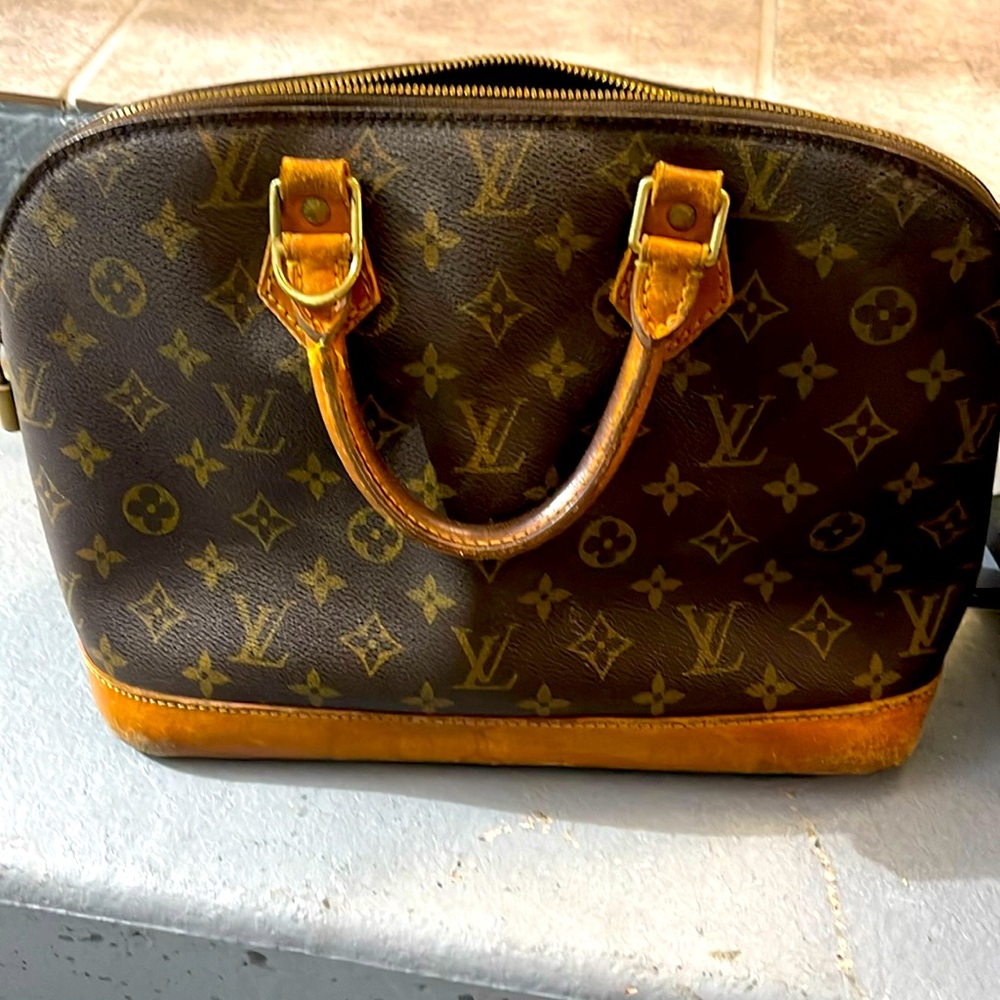 COPY - Louis Vuitton original purse
